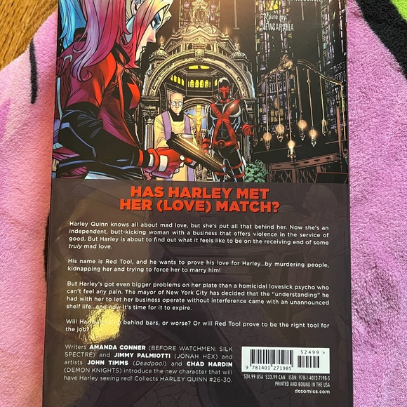 GRAPHIC NOVEL LOT- HARLEY QUINN - Picture 8 of 8